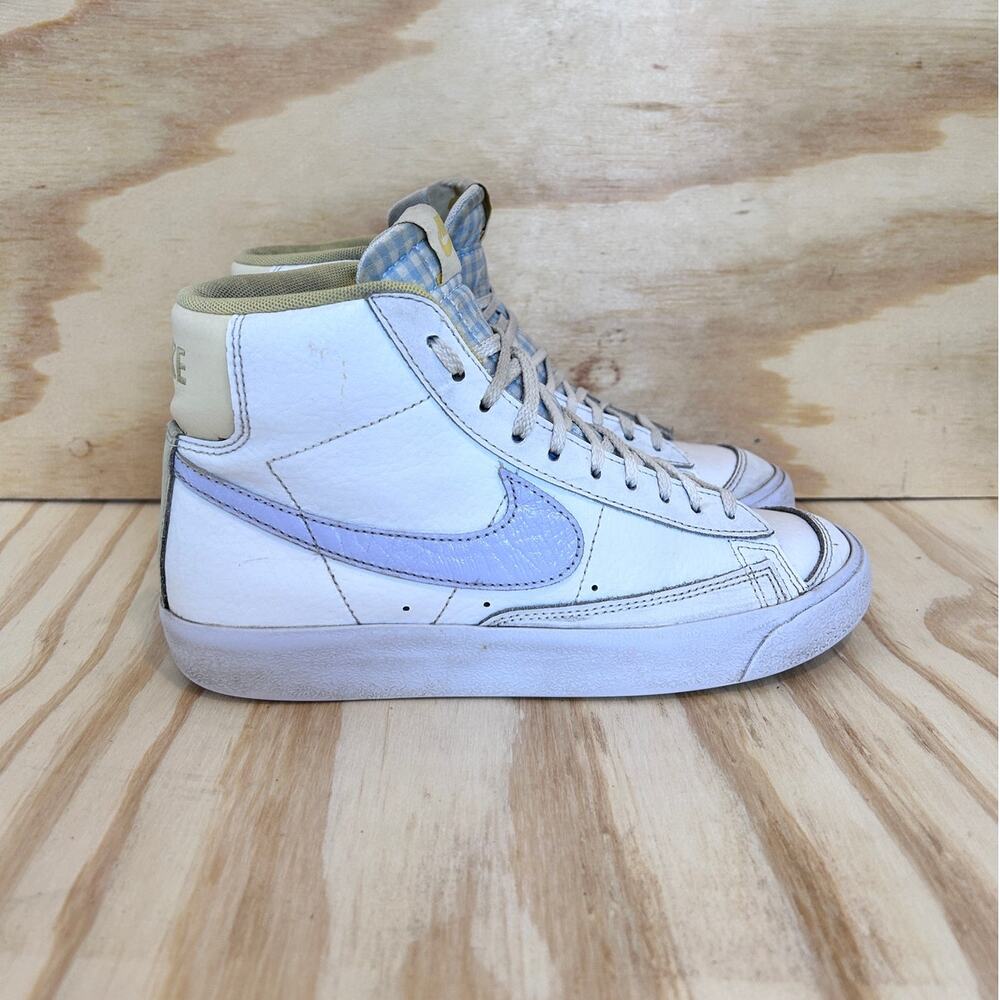 Nike - Blazer Mid 77 GS - Sneakers - White - Kids Big Unisex - 5.5Y - FJ4644-100